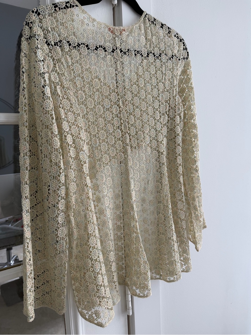 Vintage Chloe intricate Lace Button-Front Top in Cream - Picture 3 of 5